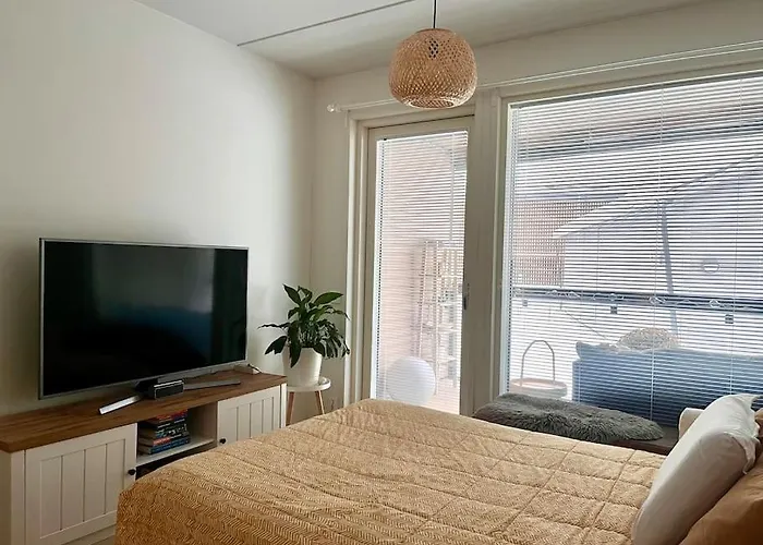 Cozy And Relaxing In Ingas, 에스포